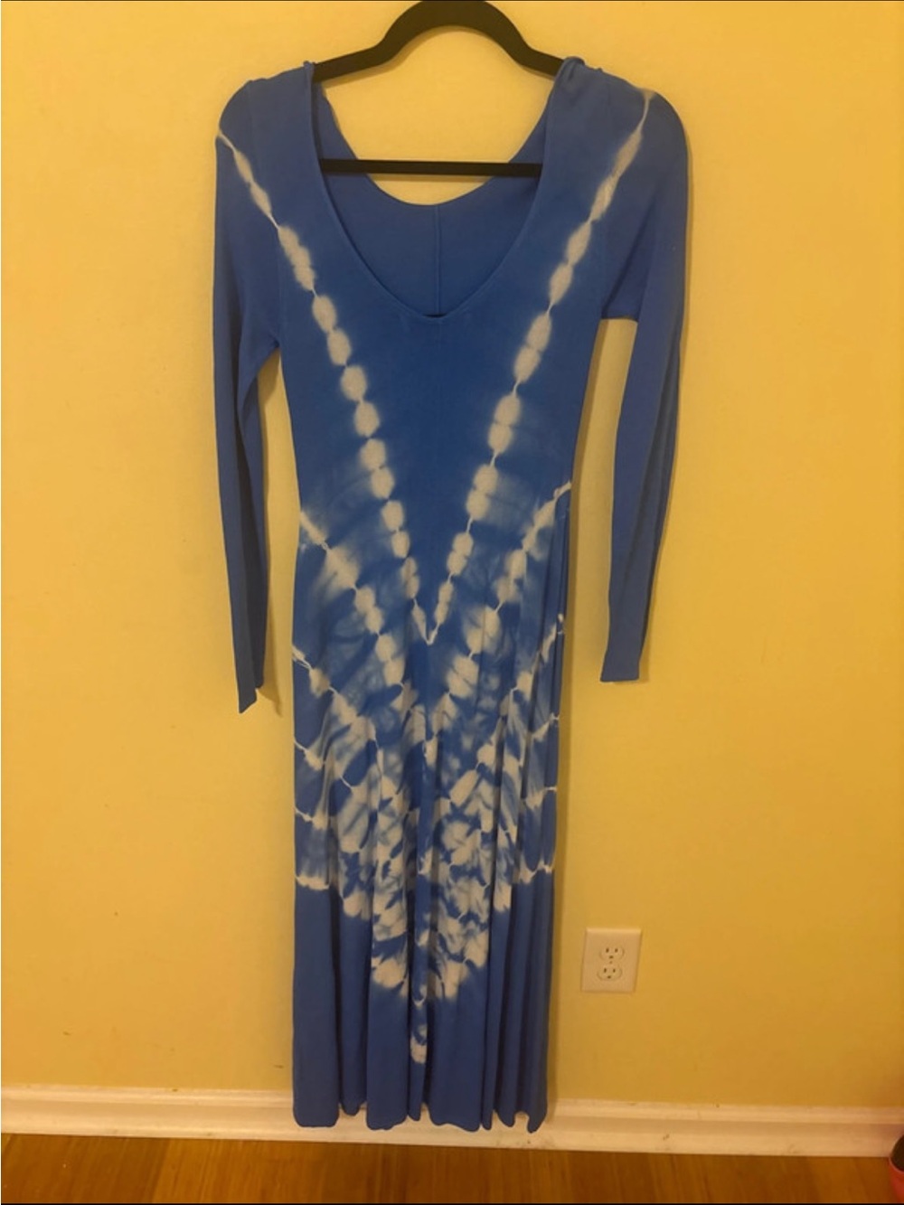 Zara Blue and White Tie-Dye Long Sleeve Maxi Dress